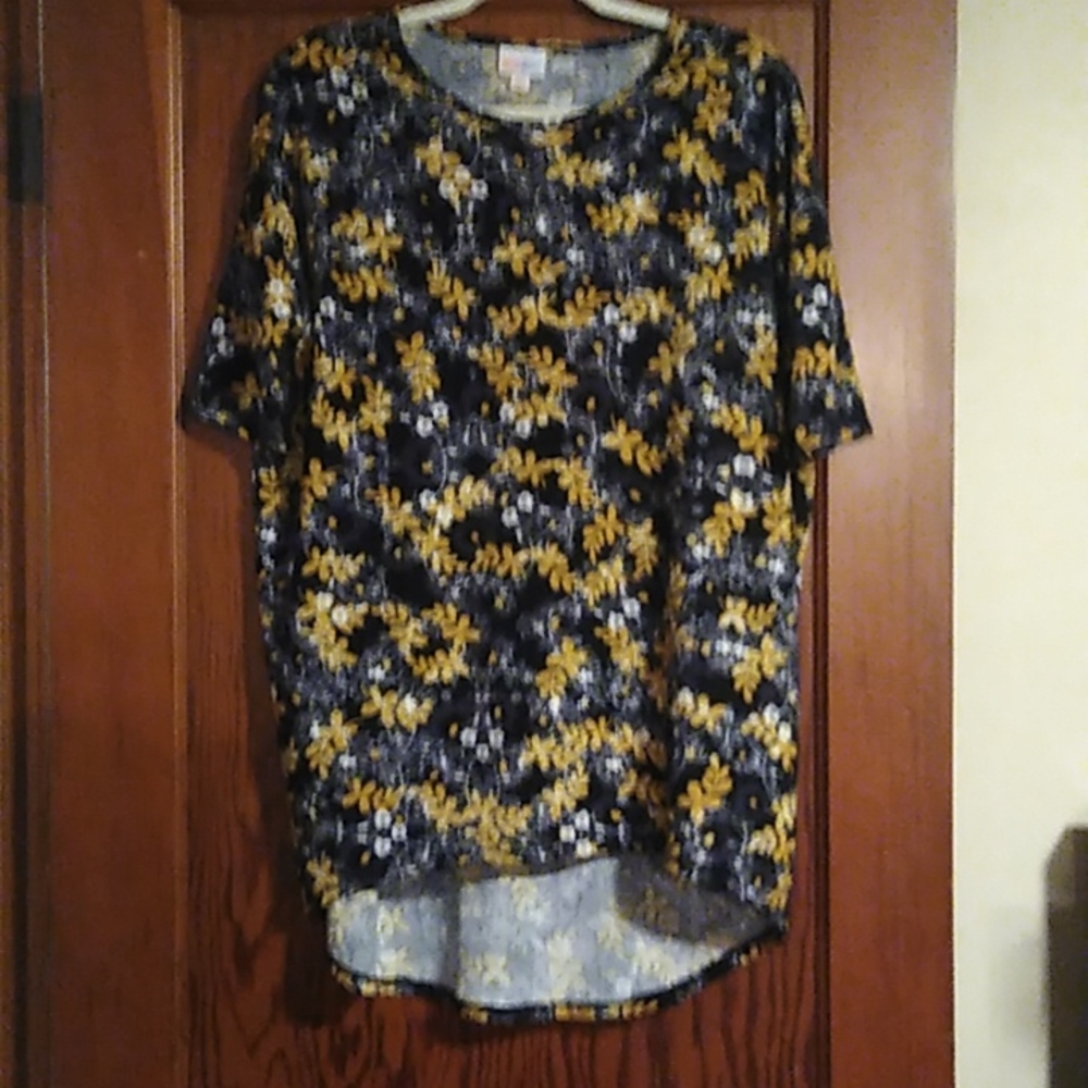 Women's LuLaRoe size XS tunic